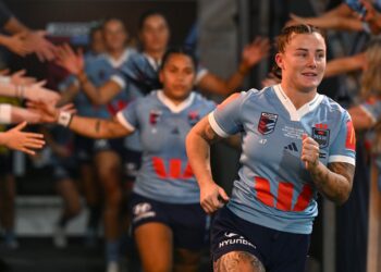 Roosters win over the Warriors but gnarly elbow injury hit 28-year-old centre