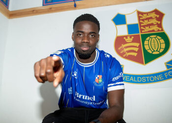 Wealdstone Sign 24-Year-Old Midfielder From Torquay United