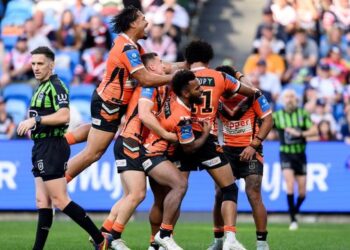 Wests Tigers Young Centre To Link Up With New Team In Bid For Fresh Start