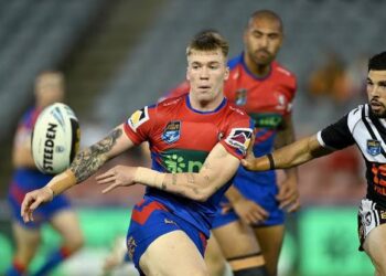 Versatile Knights youngster Joins Sharks With Immediate Effect