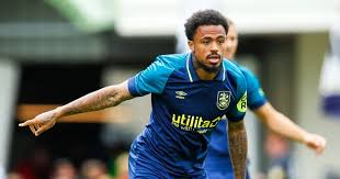 Leyton Orient Set So Re-Sign 26-Year-Old Star Forward