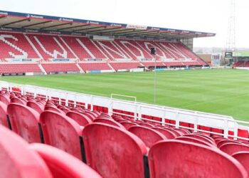 Swindon Re-sign 33-Year-Old Forward From Burton