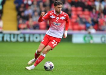 Stockport County Sign 27-Year-Old Defender On A Season-Long Loan