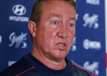 Sydney Roosters coach Trent Robinson reveal Sam Walker replacement as Roosters blow golden chance
