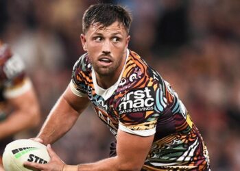 Brisbane Broncos hooker Tyson Smoothy breaks silence on exit talks to the Super League