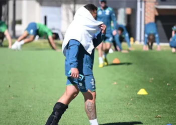 Canberra Raiders coach Ricky Stuart has provided the latest on veteran forward after ten minutes training on the field ahead of their finals match against the Brisbane Broncos