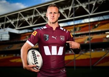 Veteran halfback takes $500,000 pay cut to join the Sydney Roosters on a year deal