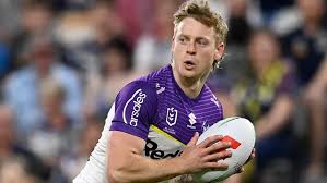 Castleford Tigers push closer to securing Titans five-eighth or halfback