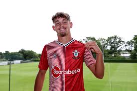 Southampton blasted over transfer decision for 20-year-old forward