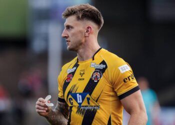 Castleford Tigers second-row forward suffers broken leg as Ryan Carr gives updates on Brock Greacen and Semi Valemei