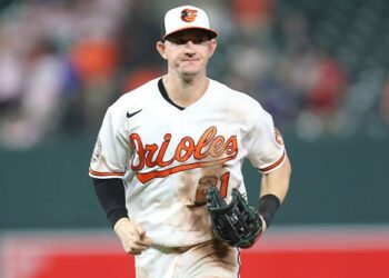 White Sox have agreed to terms with outfielder on a one-year, $6–million contract, which includes a mutual option for the 2027 season