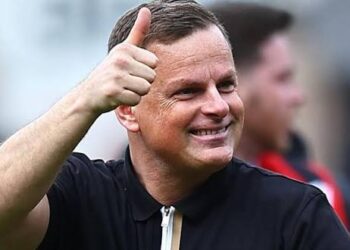 Leyton Orient Boss Richie Wellens Reflects on Wimbledon Wanderers’ Hard-Fought Victory