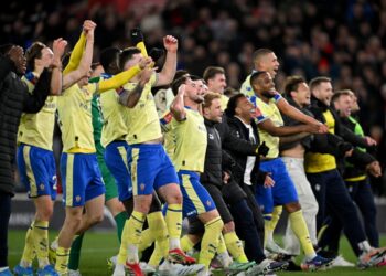 Reason Southampton would wear yellow kits for their FA Cup semifinal clash against Man City