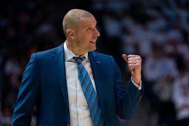 Kentucky thrown a lifeline in the form of a last-second transfer portal entry for Mark Pope