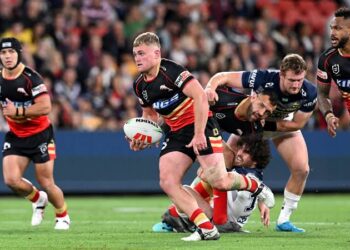 Talented Newcastle Knights hooker commits to the club for at least another season