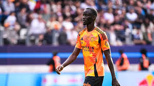 Ipswich Town among clubs interested in former Stade Reims centre-back