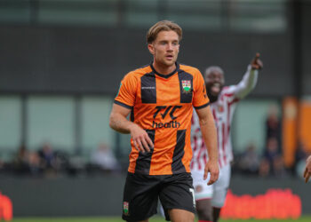 Stockport County sign 25-year-Old winger from league two side