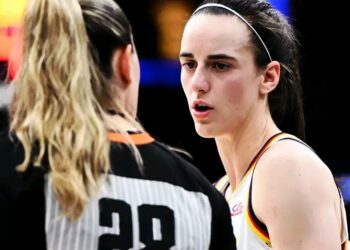WNBA BREAKING NEWS: CAITLIN CLARK RECEIVES SECOND PLAYOFF TECHNICAL AFTER HEATED EXCHANGE WITH FORMER FEVER TEAMMATE