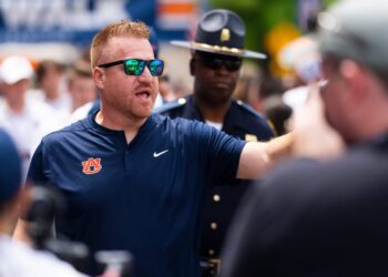 Tigers head coach Alex Golesh reveals his next move for Auburn Tigers _ Unveils Golesh strategy to overcome opponents