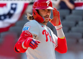 PHILLIES COULD TRADE BRYSON STOTT IN A SHOCKING OFFSEASON MOVE: IS PHILADELPHIA RUNNING OUT OF MONEY?