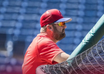 Phillies Could Regret Letting Kevin Long Go as Mets Consider Reunion With Former Hitting Coach