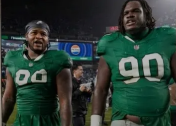 The Eagles Bet $238 Million on Two Stars, but Philadelphia Fans Are Starting to Worry